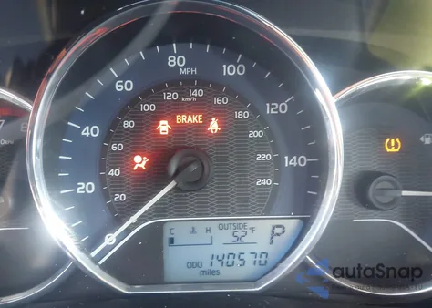 2016 Toyota Corolla Le z USA, uszkodzony, nr VIN 2T1BURHE6GC666278